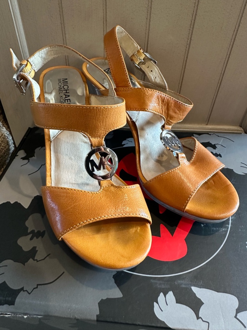 Michael Kors Tan Leather Logo-Accent Heels